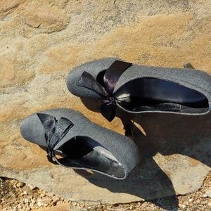 Gray Heels With Bow